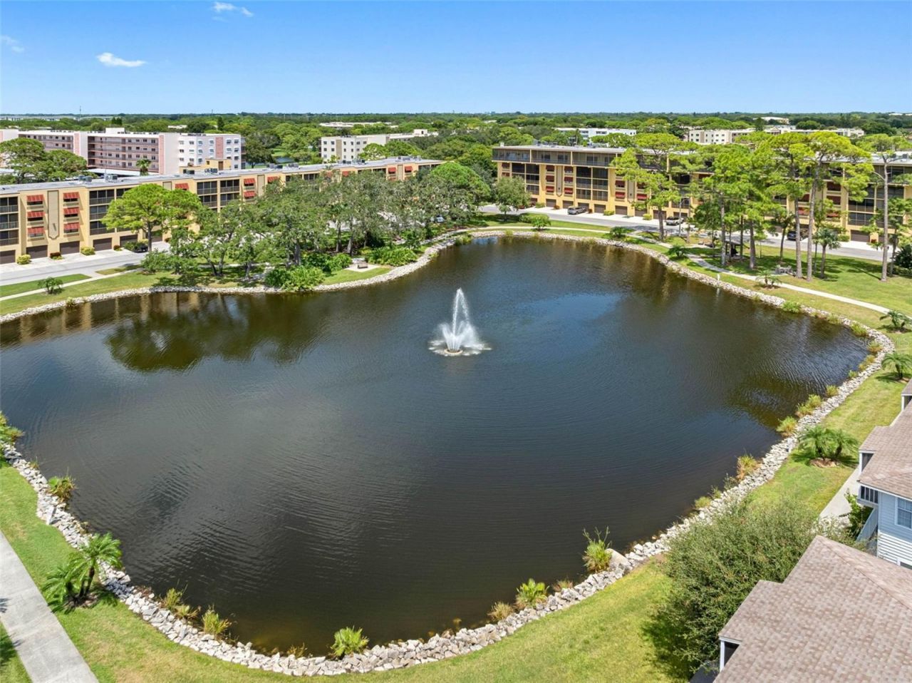 5775 Park Street N, Unit 411, Saint Petersburg, FL 33709 Photo