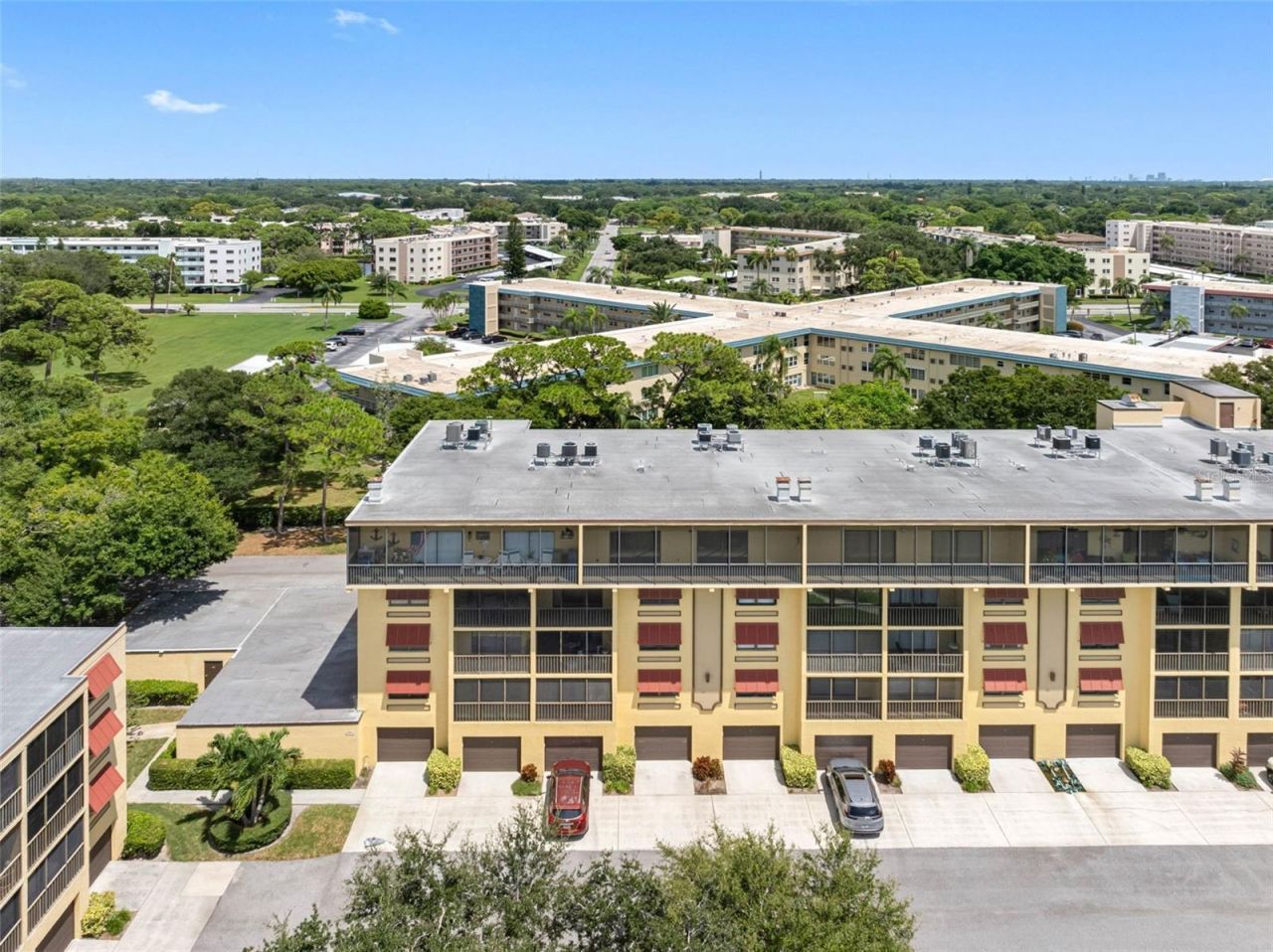 5775 Park Street N, Unit 411, Saint Petersburg, FL 33709 Photo