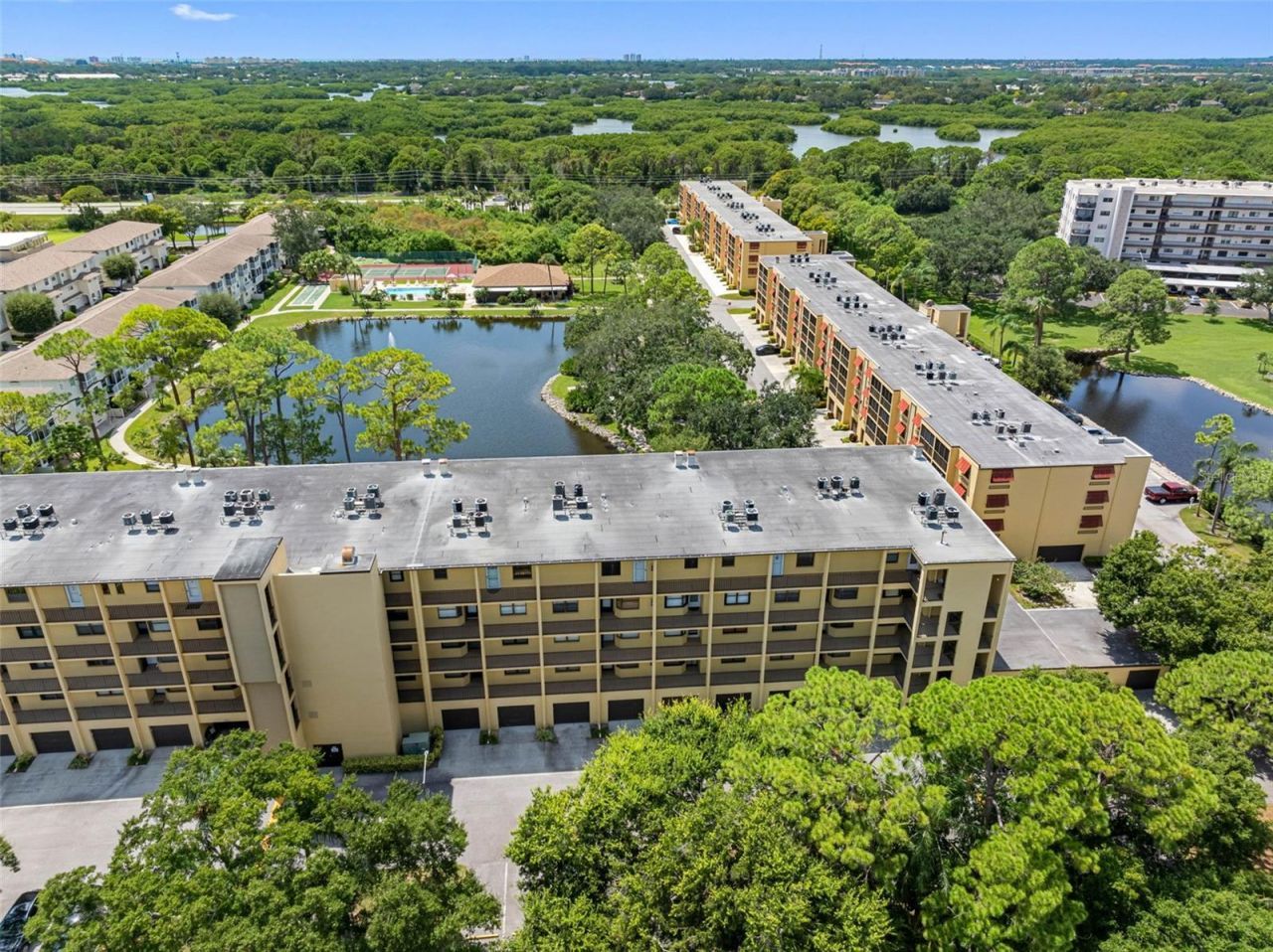 5775 Park Street N, Unit 411, Saint Petersburg, FL 33709 Photo