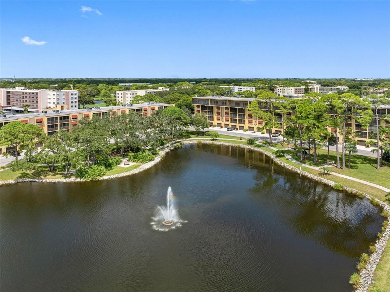 5775 Park Street N, Unit 411, Saint Petersburg, FL 33709 Photo