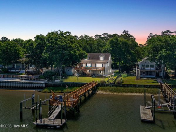 2920 W Yacht Drive , Oak Island, NC 28465
