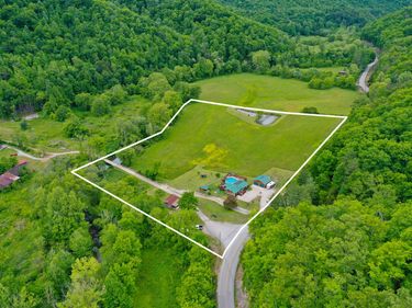 4264 Kentucky 1482, Oneida, KY 40972