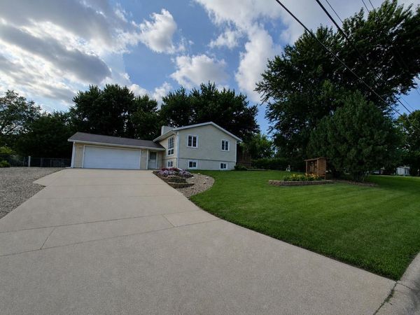 562 Jones Road, Evansdale, IA 50707