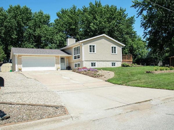 562 Jones Road, Evansdale, IA 50707