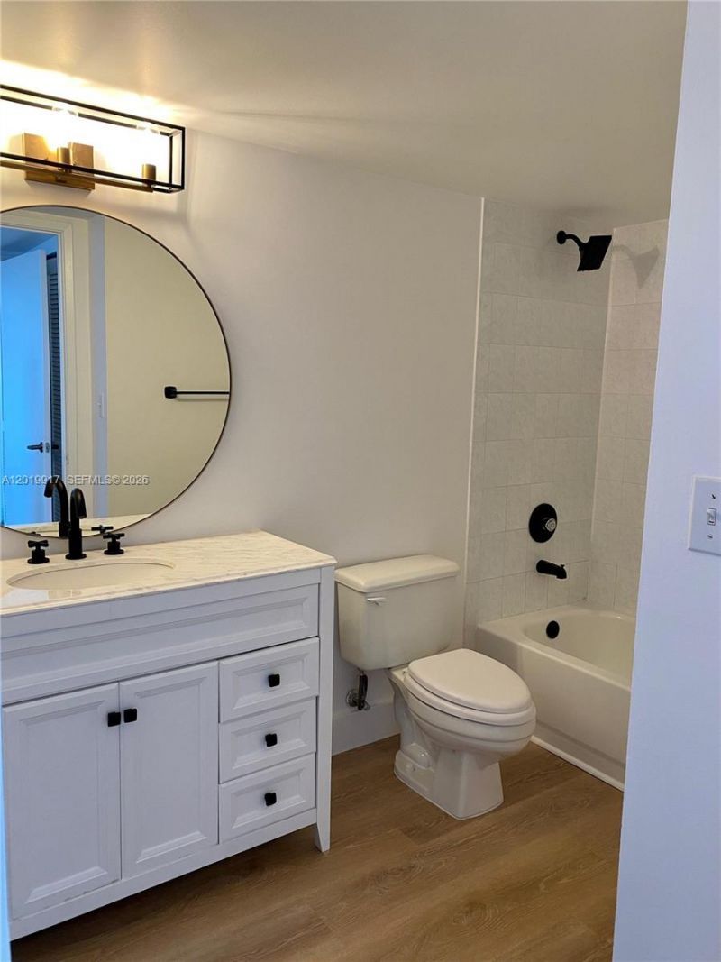 1688 West Ave, Unit 804, Miami Beach, FL 33139 Photo