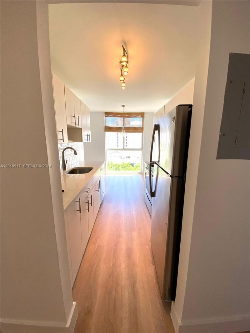 1688 West Ave, Unit 804, Miami Beach, FL 33139 Photo