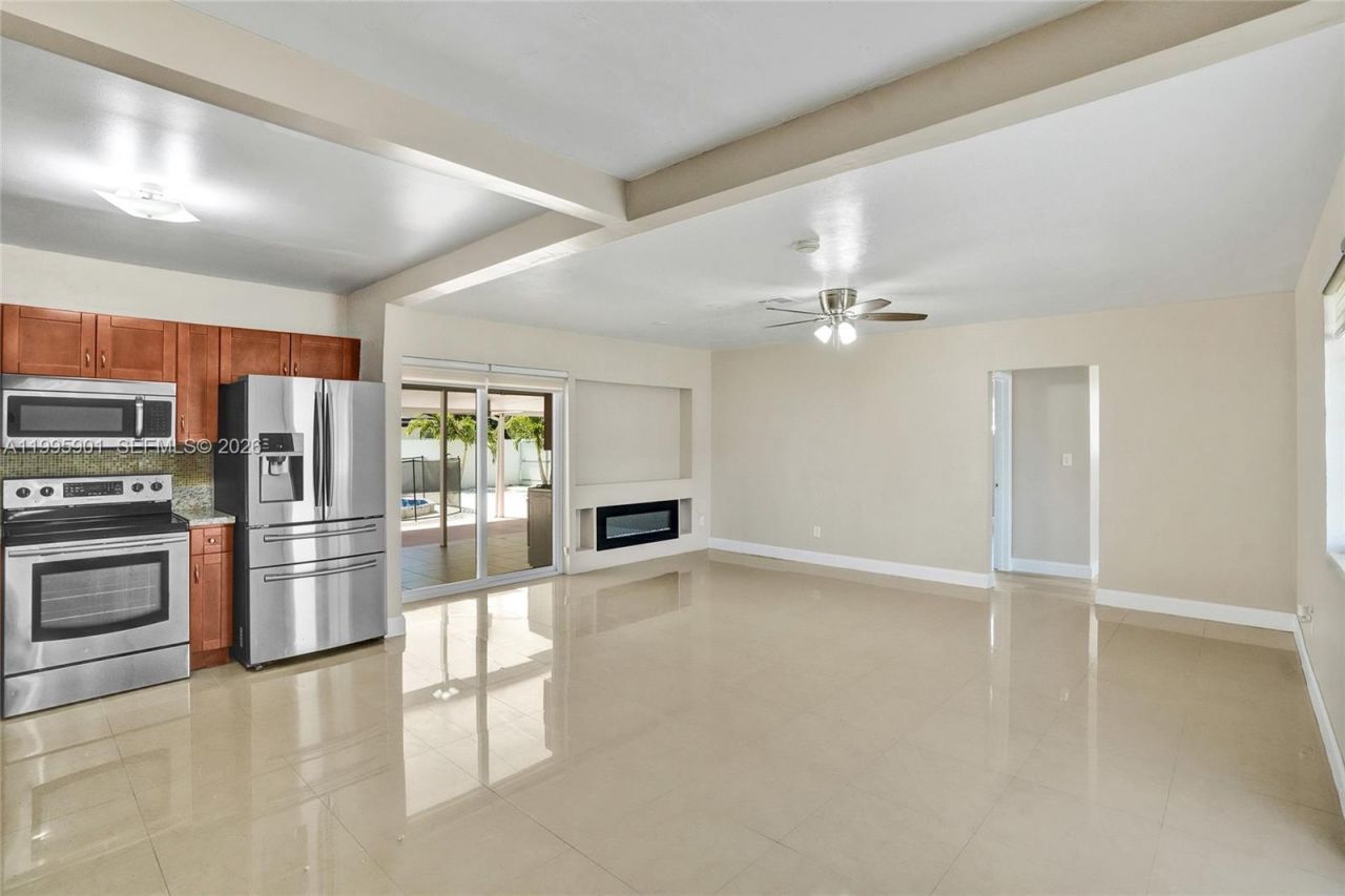 19411 Gulfstream Rd , Cutler Bay, FL 33157 Photo