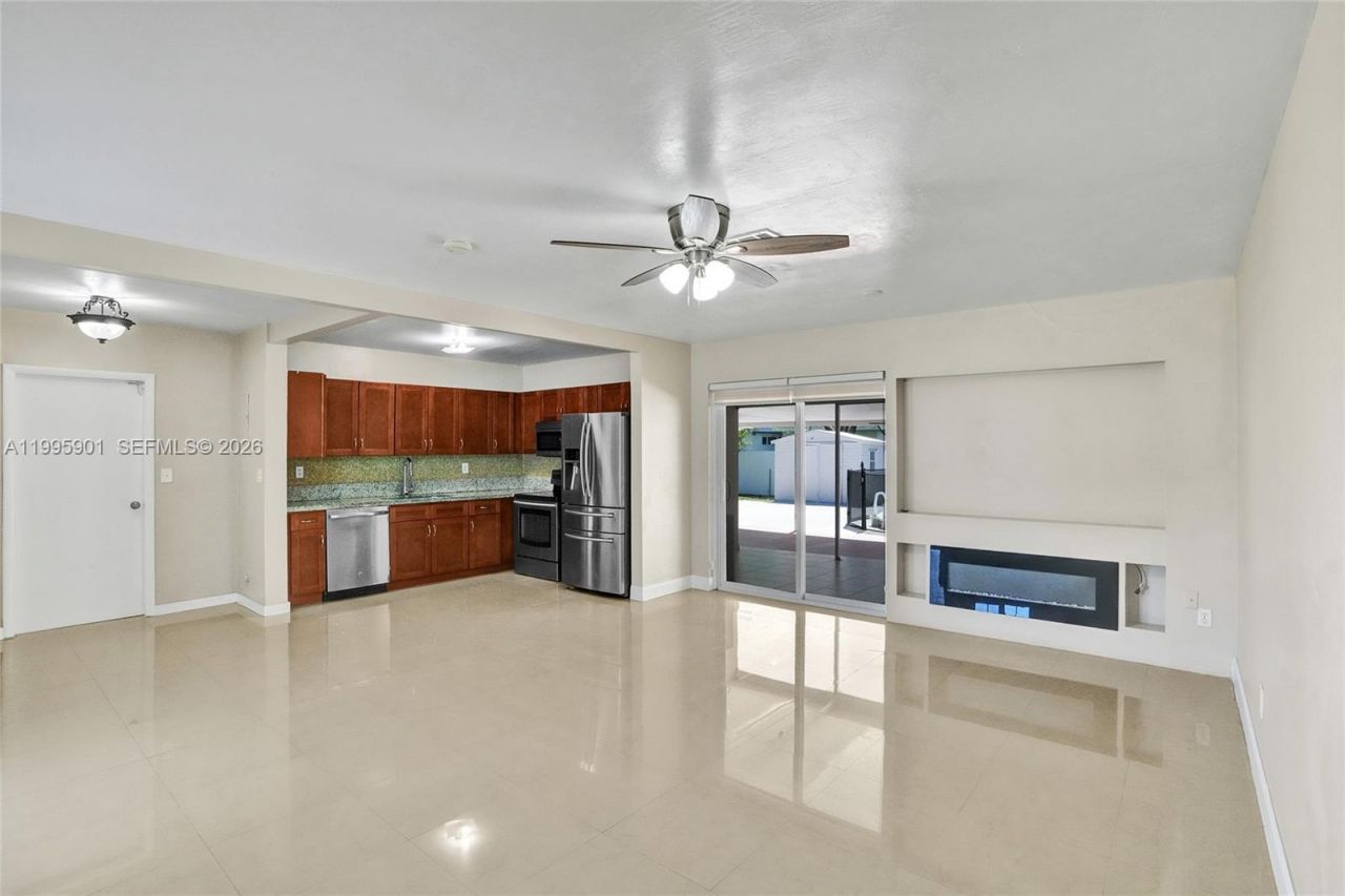 19411 Gulfstream Rd , Cutler Bay, FL 33157 Photo