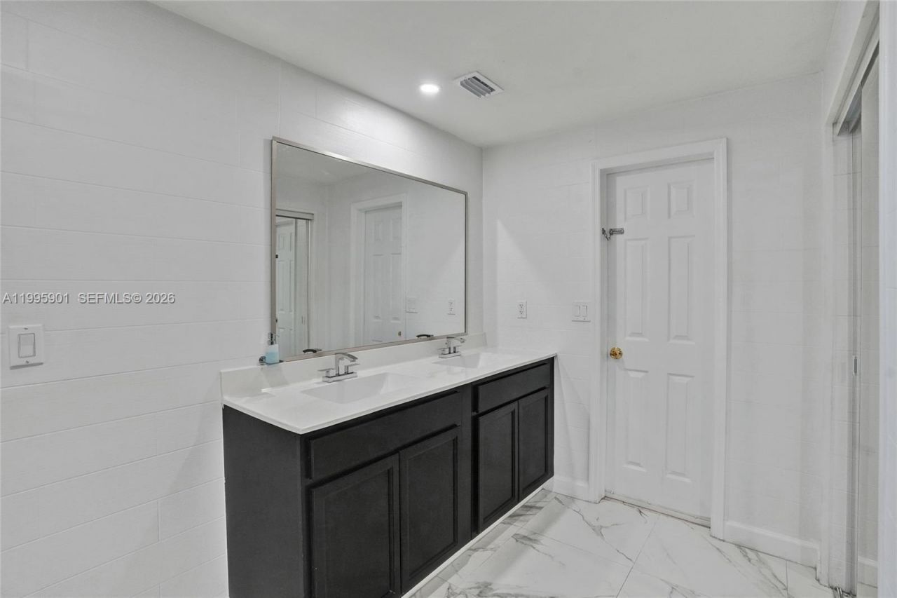 19411 Gulfstream Rd , Cutler Bay, FL 33157 Photo