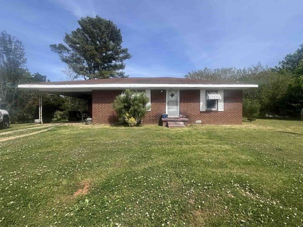 3407 Brush St, Muscle Shoals, AL 35661
