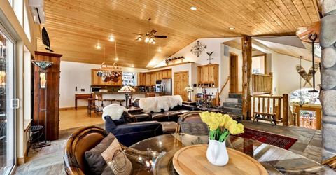 1911 Bella Coola Drive, South Lake Tahoe, CA 96150 Photo