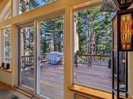 1911 Bella Coola Drive, South Lake Tahoe, CA 96150 Photo