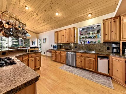 1911 Bella Coola Drive, South Lake Tahoe, CA 96150 Photo