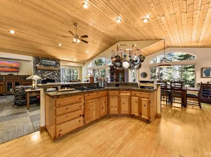 1911 Bella Coola Drive, South Lake Tahoe, CA 96150 Photo