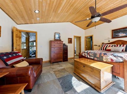 1911 Bella Coola Drive, South Lake Tahoe, CA 96150 Photo