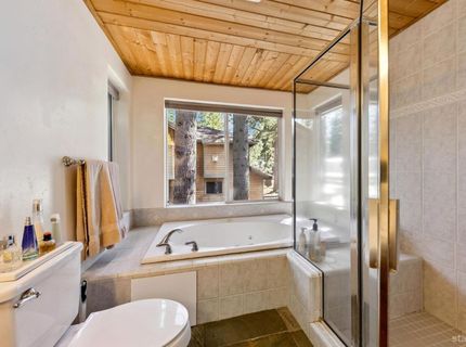 1911 Bella Coola Drive, South Lake Tahoe, CA 96150 Photo