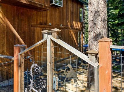 1911 Bella Coola Drive, South Lake Tahoe, CA 96150 Photo