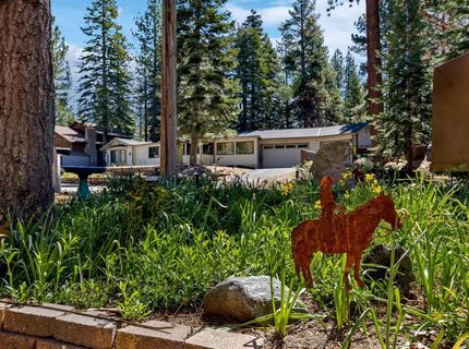 1911 Bella Coola Drive, South Lake Tahoe, CA 96150 Photo