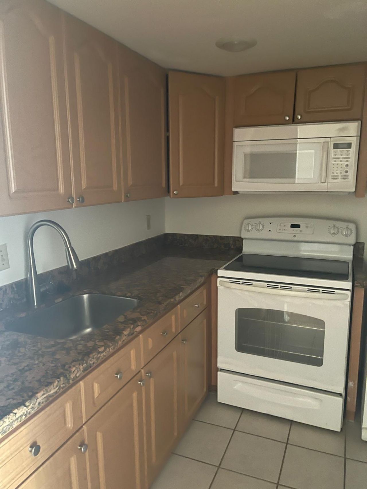 2901 NW 47th Terrace, Unit 348b, Lauderdale Lakes, FL 33313 Photo
