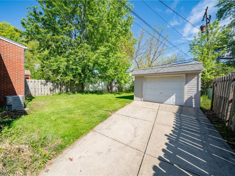 20331 S Lake Shore Boulevard, Euclid, OH 44123 Photo 17