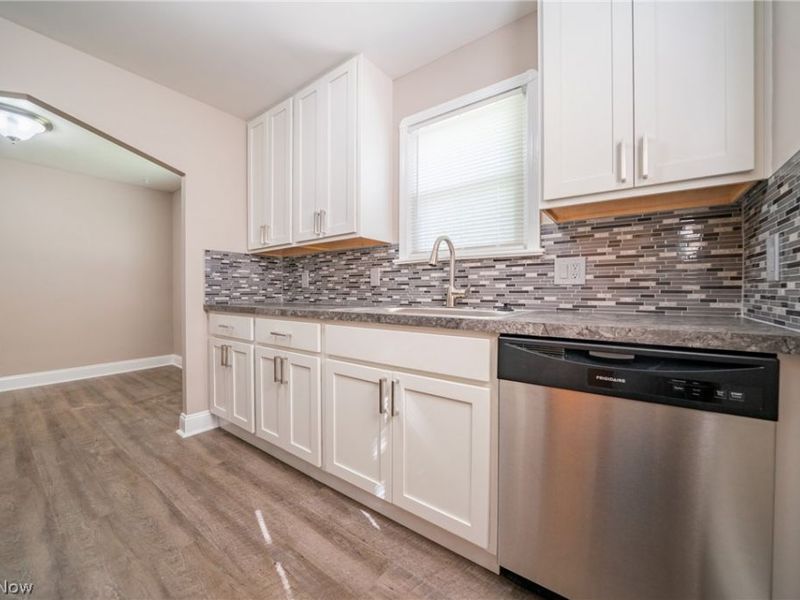 20331 S Lake Shore Boulevard, Euclid, OH 44123 Photo 3