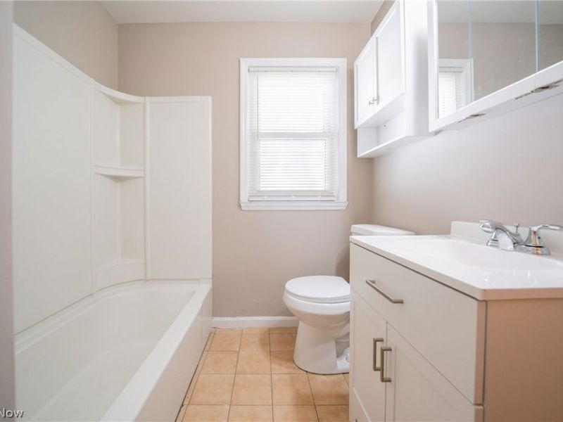 20331 S Lake Shore Boulevard, Euclid, OH 44123 Photo 9
