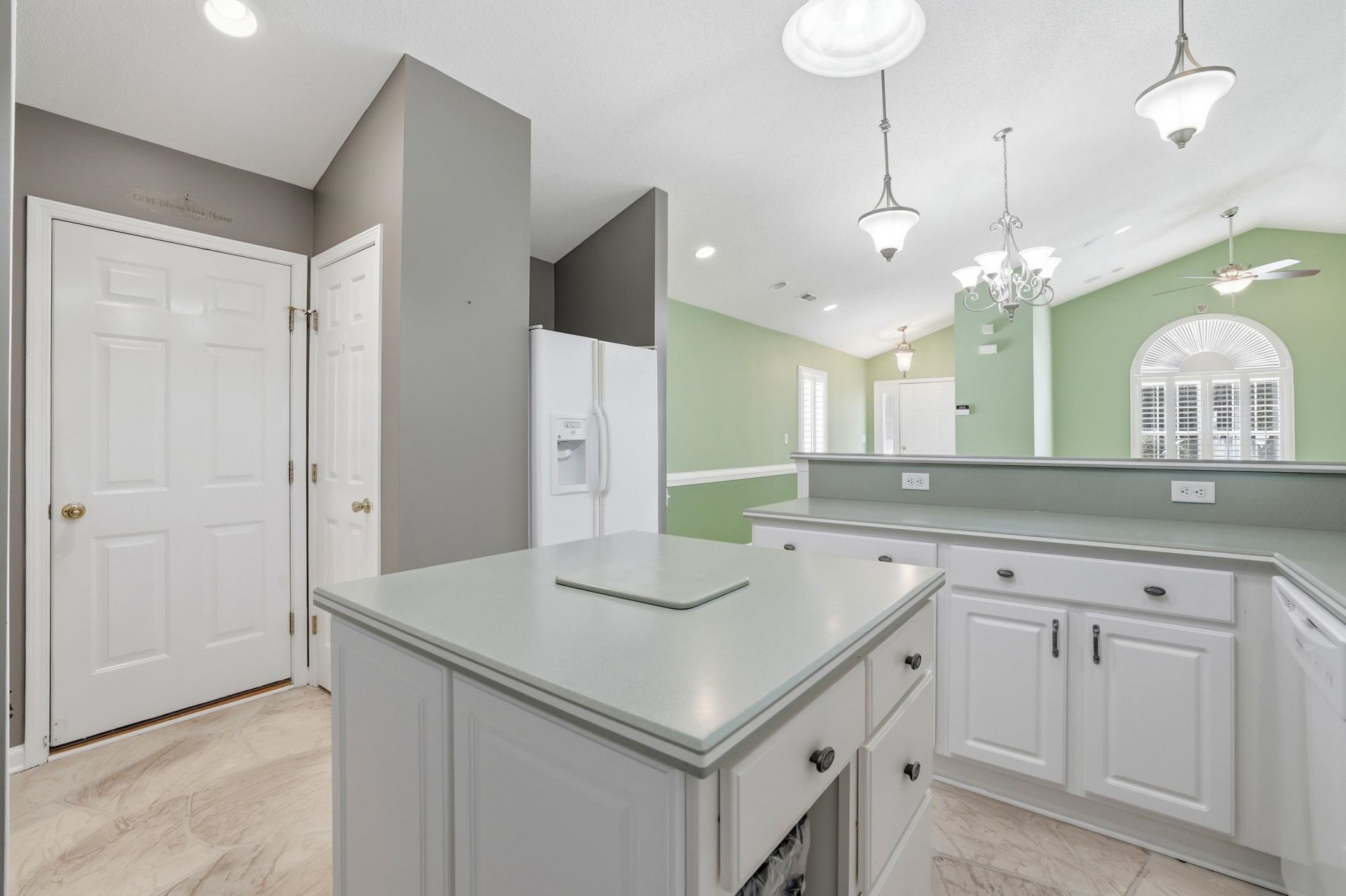 4223 Rivergate Ln. Photo 16