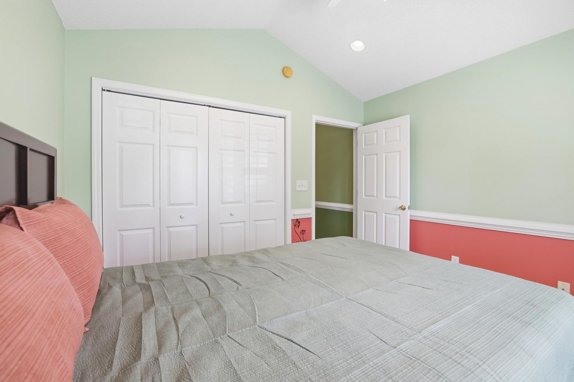 4223 Rivergate Ln. Photo 25