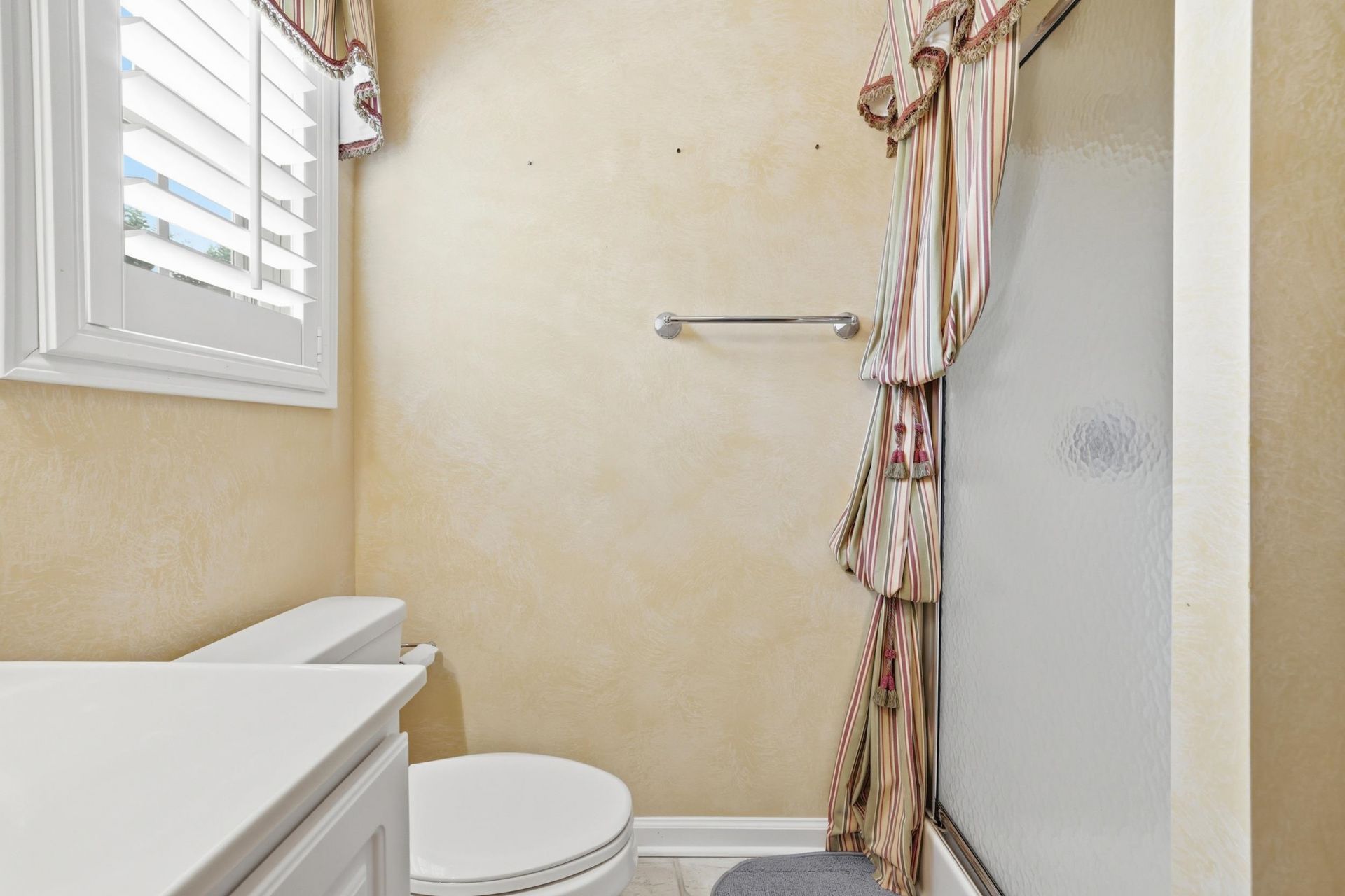4223 Rivergate Ln. Photo 28