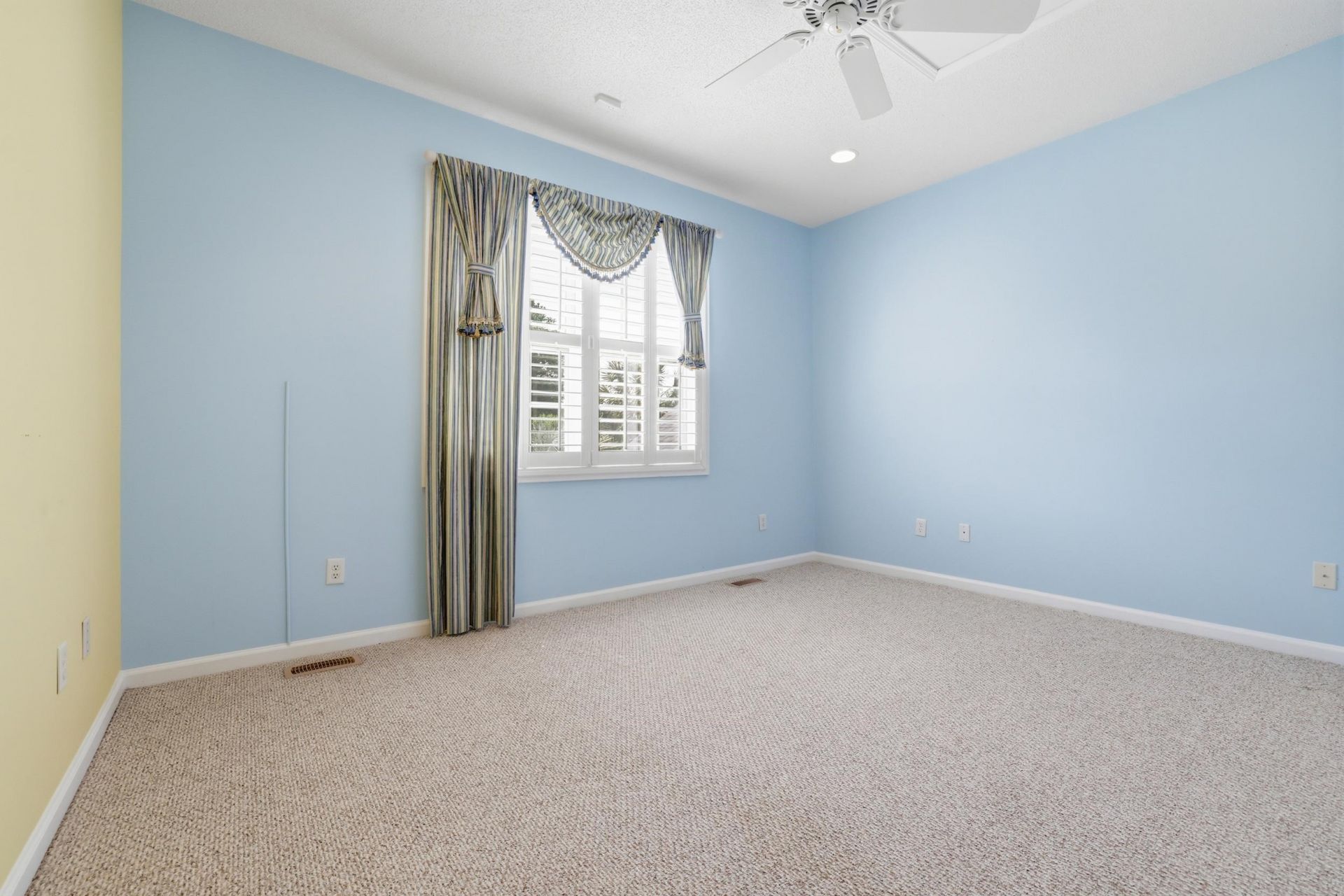 4223 Rivergate Ln. Photo 36