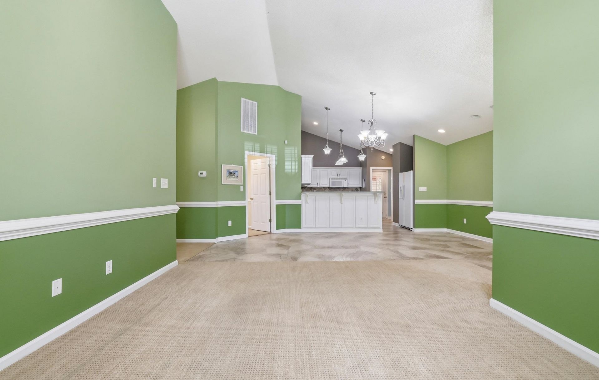 4223 Rivergate Ln. Photo 9