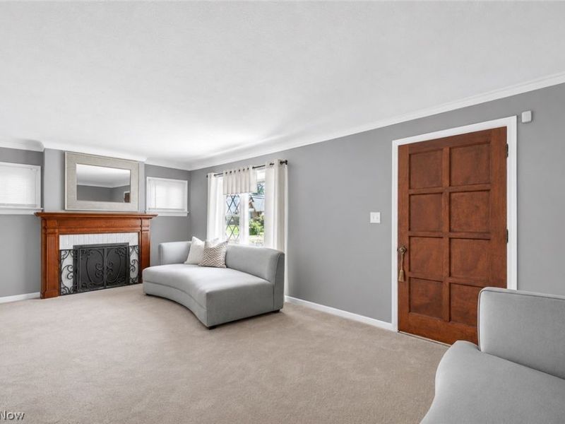 16005 Throckley Avenue, Cleveland, OH 44128 Photo 14