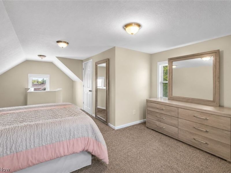 16005 Throckley Avenue, Cleveland, OH 44128 Photo 21