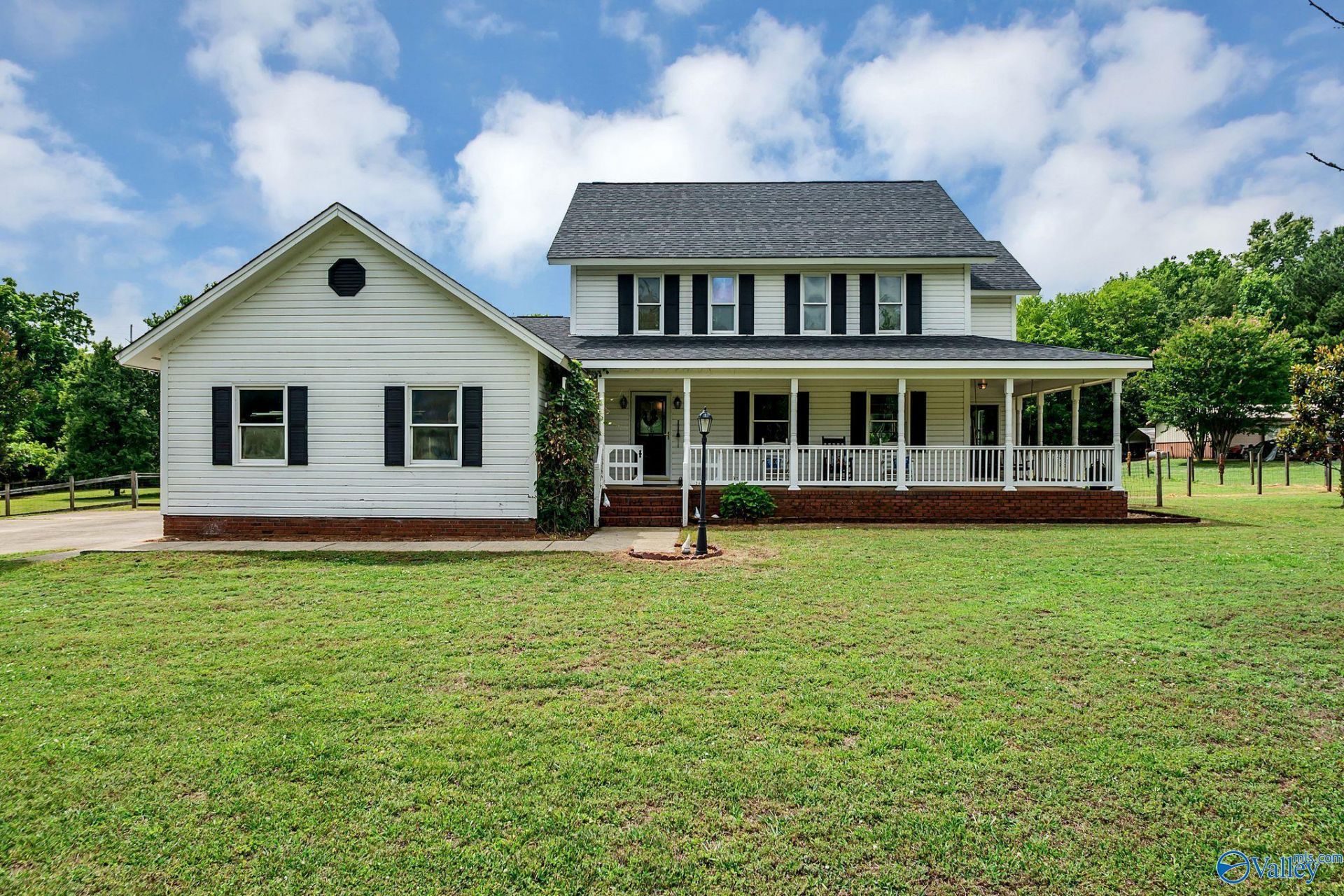 5005 Brookwood Drive Nw, Huntsville, AL 35810 Main Photo