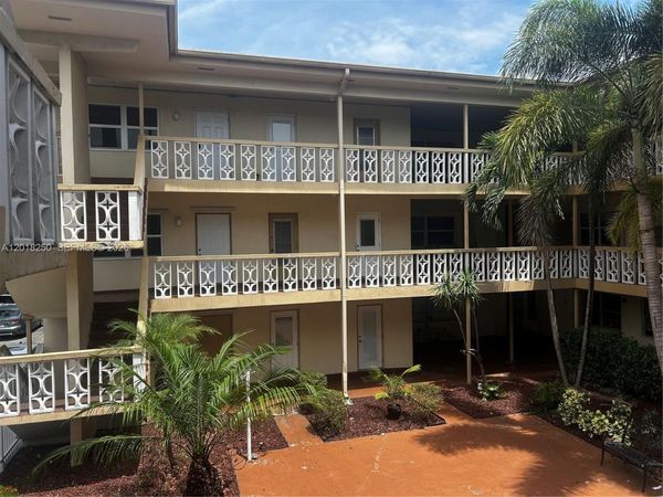 1958 Monroe St, Unit 209, Hollywood, FL 33020