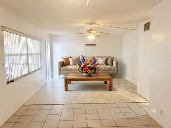1958 Monroe St, Unit 209, Hollywood, FL 33020