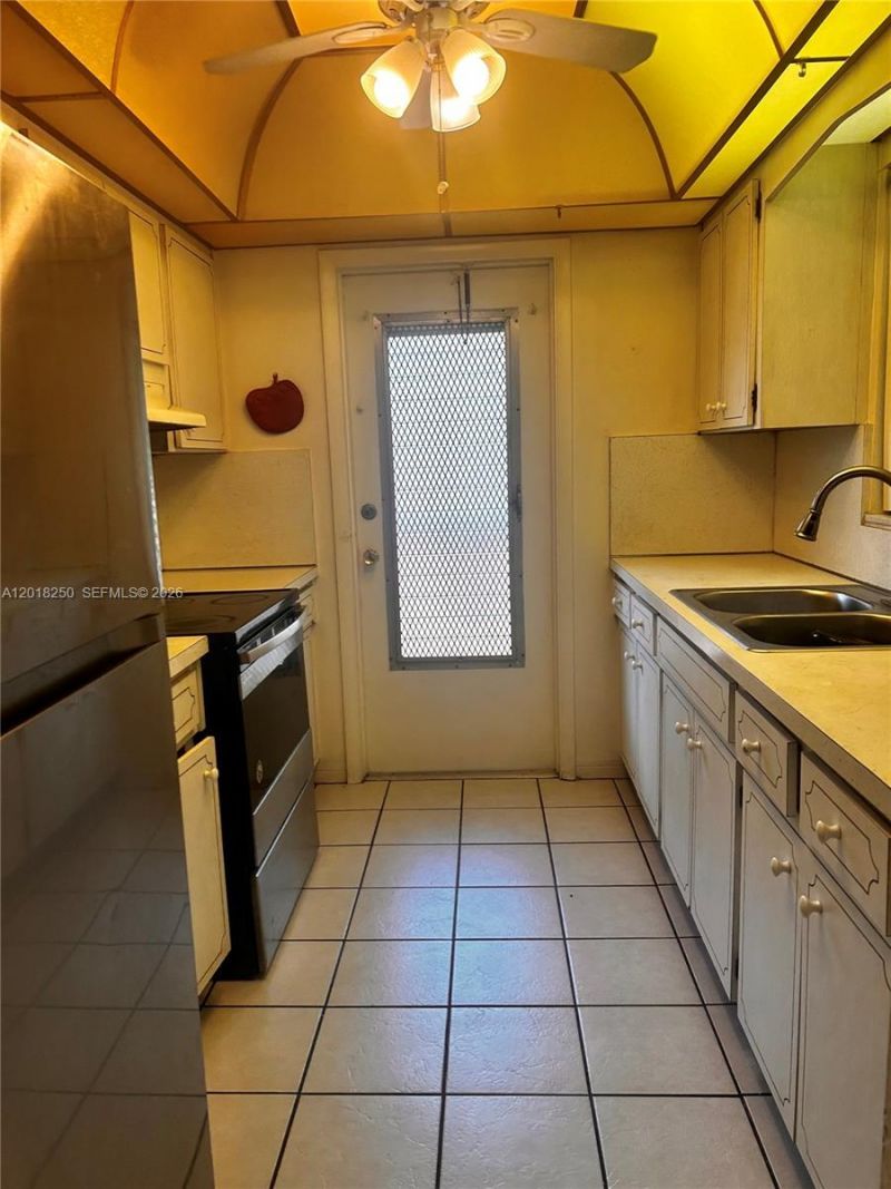 1958 Monroe St , Unit 209, Hollywood, FL 33020 Photo