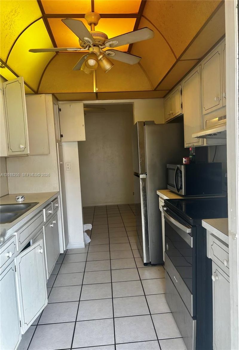 1958 Monroe St , Unit 209, Hollywood, FL 33020 Photo