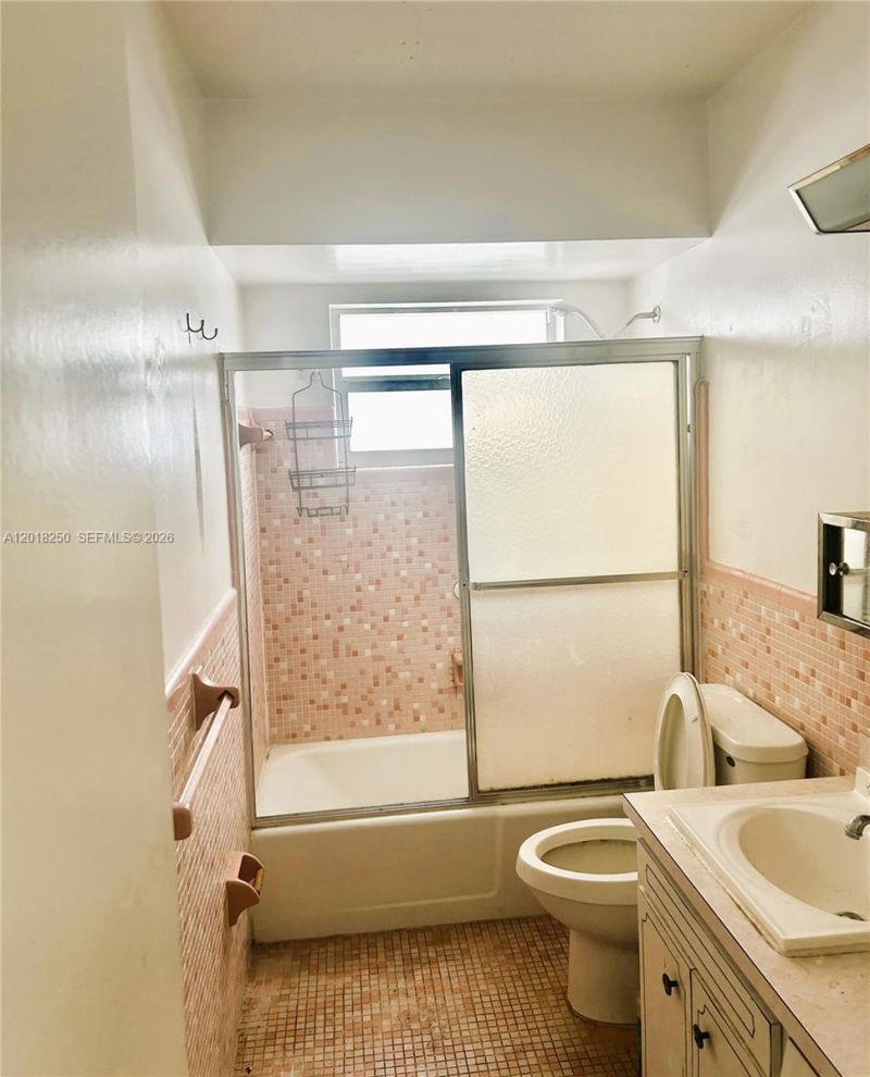 1958 Monroe St , Unit 209, Hollywood, FL 33020 Photo