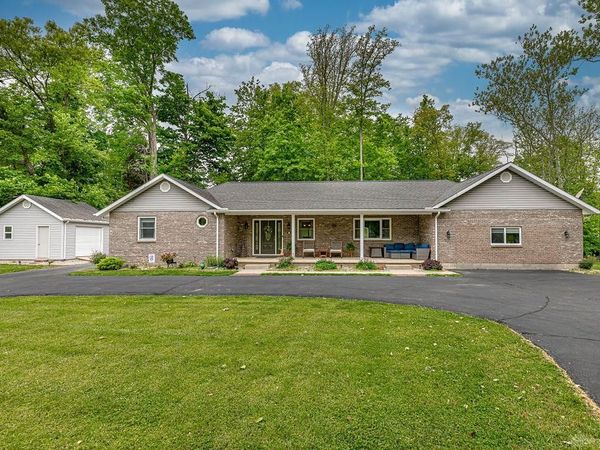 527 Lakengren Drive, Eaton, OH 45320