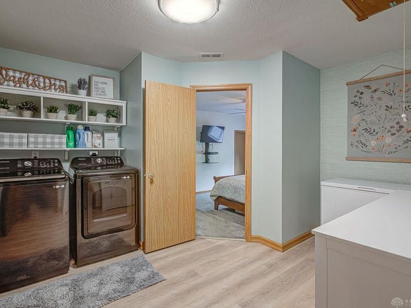 527 Lakengren Drive, Eaton, OH 45320 Photo 29