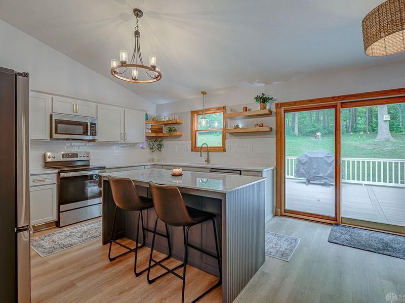 527 Lakengren Drive, Eaton, OH 45320 Photo 5