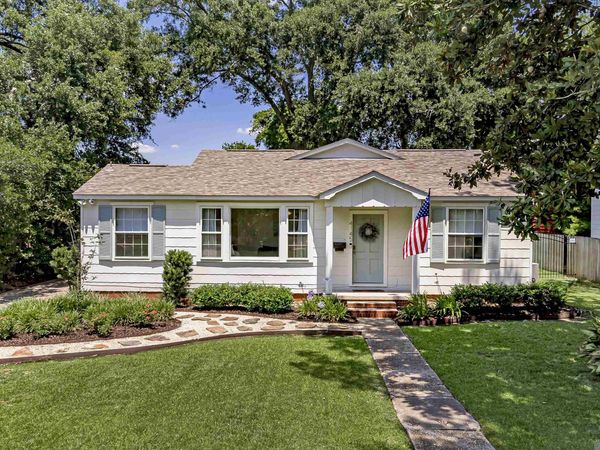 4145 Floyd Dr, Baton Rouge, LA 70808