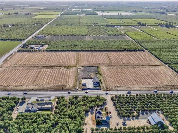 5825 Geer Rd, Hughson, CA 95326