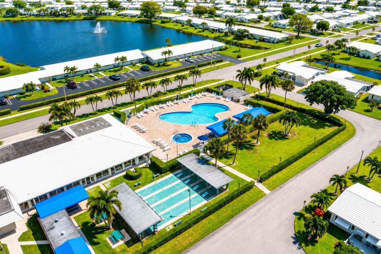 1009 Leisure Lane, Boynton Beach, FL 33426 Photo