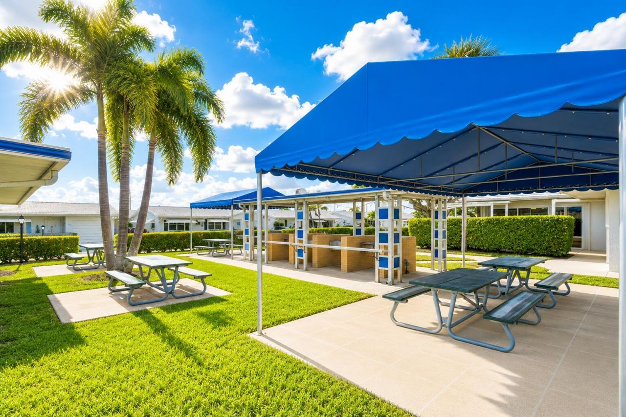 1009 Leisure Lane, Boynton Beach, FL 33426 Photo
