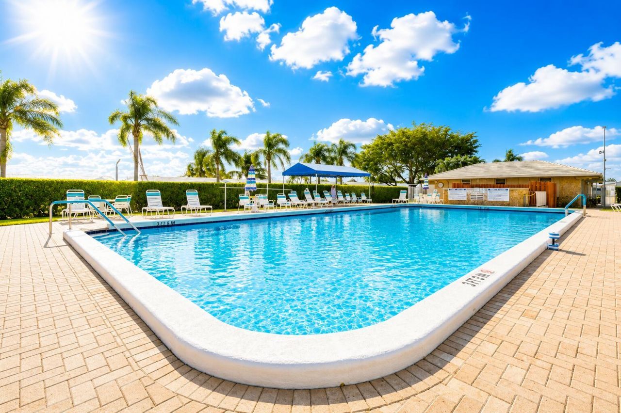1009 Leisure Lane, Boynton Beach, FL 33426 Photo