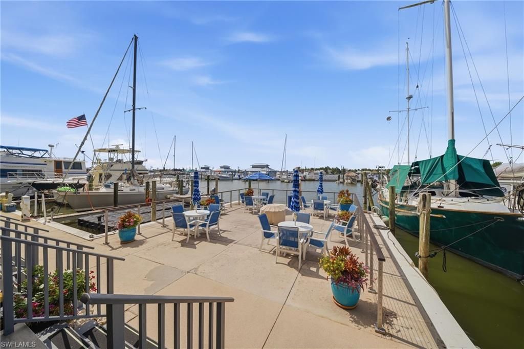 900 Broad Ave S, Unit 117, Naples, FL 34102 Photo