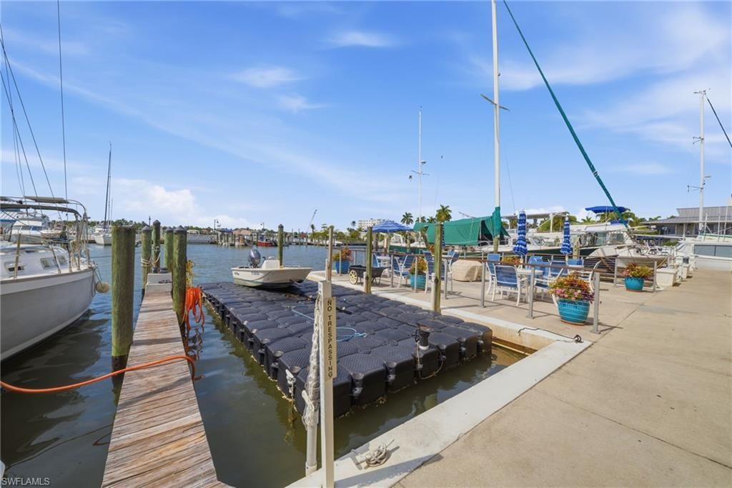 900 Broad Ave S, Unit 117, Naples, FL 34102 Photo