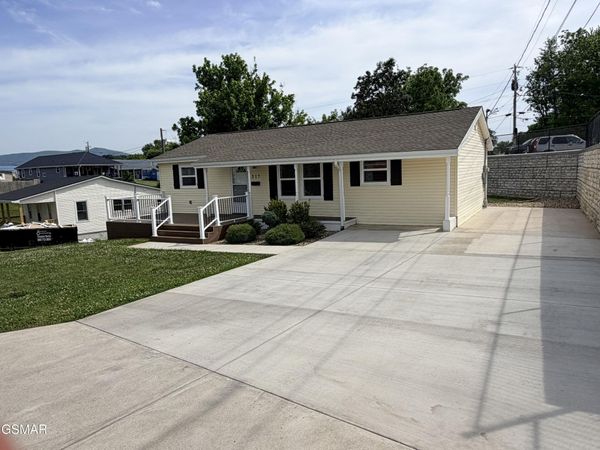 317 9th Street, Newport, TN 37821